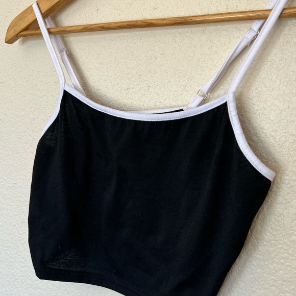 Zaful | Black and White Crop Tank and Shorts Set - Picture 6 of 14